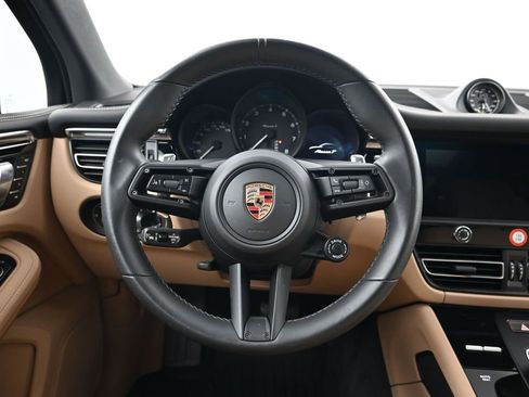 Certified 2023 Porsche Macan Turbo image 13