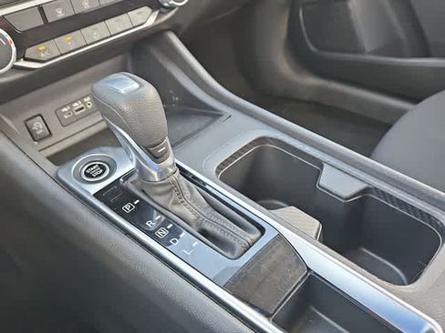 Used 2024 Nissan Sentra SV FWD image 25