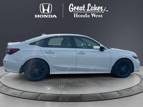 Used 2025 Honda Civic Sport image 6
