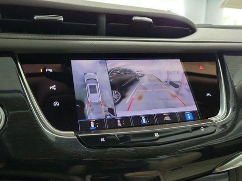 Used 2021 Cadillac XT6 Premium Luxury image 26