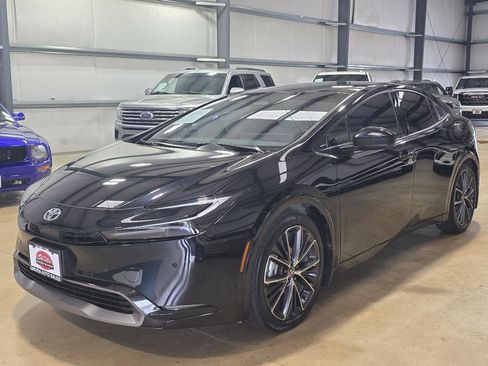 Used 2024 Toyota Prius Limited w/ Limited Premium Package FWD image 1