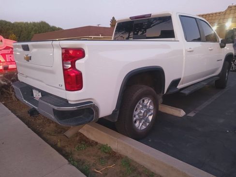 Used 2022 Chevrolet Silverado 2500 LT w/ Convenience Package AWD/4WD image 24