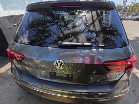 Used 2018 Volkswagen Tiguan SE FWD image 4