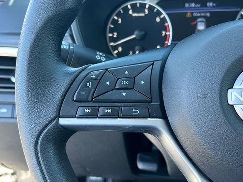 Used 2024 Nissan Altima 2.5 SV FWD image 20