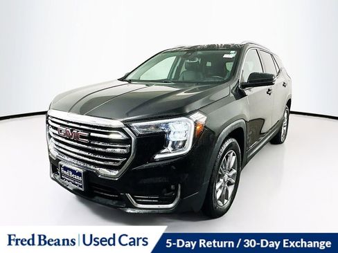 Used 2022 GMC Terrain SLT image 3
