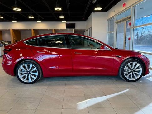 Used 2018 Tesla Model 3 Long Range image 15