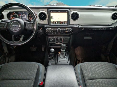 Used 2021 Jeep Wrangler Unlimited Islander image 17