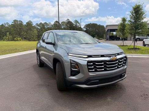 Used 2026 Chevrolet Equinox LT FWD image 13