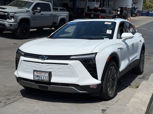 Used 2024 Chevrolet Blazer EV LT AWD/4WD image 2