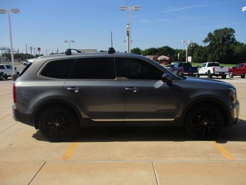 Used 2020 Kia Telluride SX w/ Towing Package AWD/4WD image 8