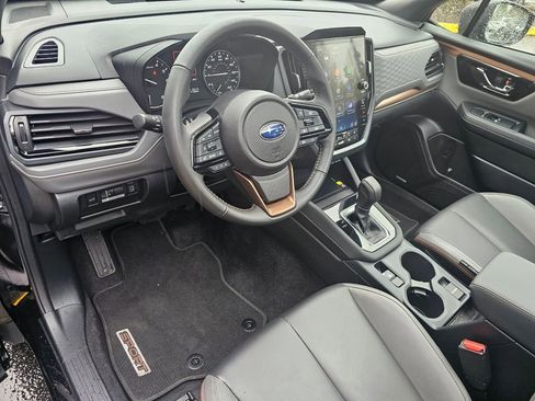 Used 2025 Subaru Forester Sport image 19