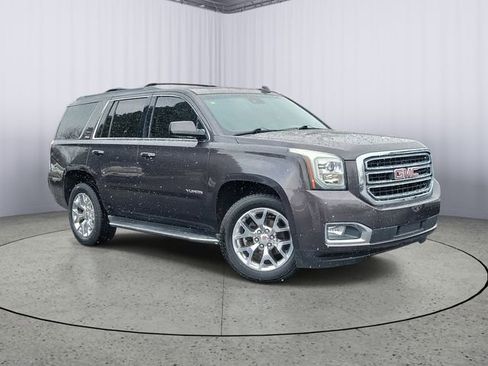Used 2016 GMC Yukon SLT w/ HD Trailering Package image 1