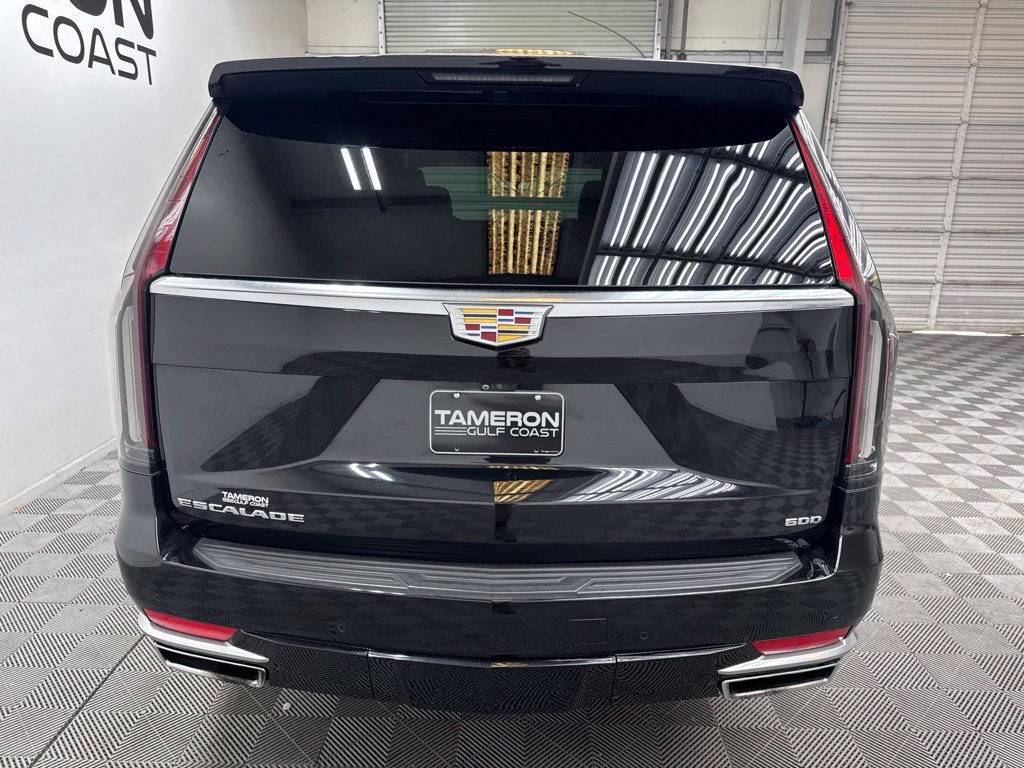 Used 2022 Cadillac Escalade Premium Luxury AWD/4WD image 10