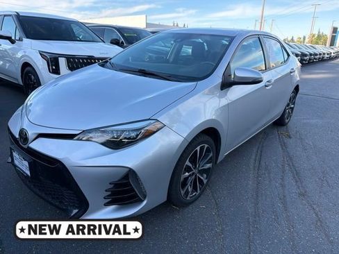 Used 2017 Toyota Corolla SE w/ SE Premium Package FWD image 1