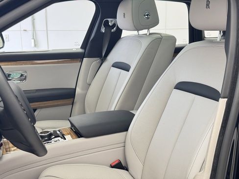 Certified 2021 Rolls-Royce Ghost image 4