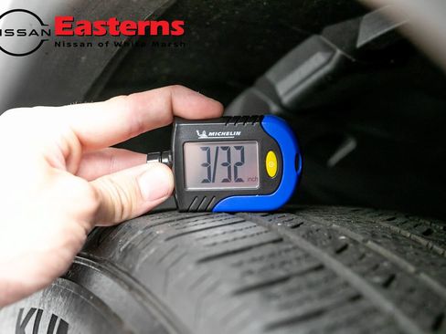 Used 2023 Nissan Rogue SV AWD/4WD image 27