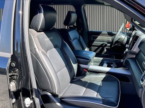 Used 2026 RAM 1500 Laramie AWD/4WD image 7
