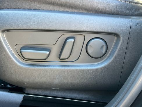 Used 2025 MAZDA CX-90 3.3 Turbo w/ Select Package image 25