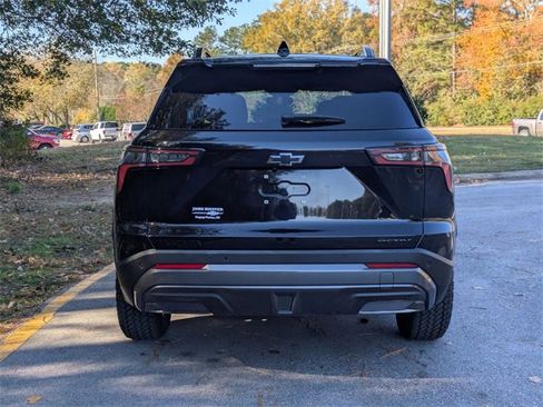 New 2026 Chevrolet Equinox ACTIV w/ Convenience Package III image 3