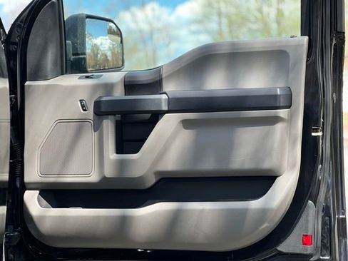 Used 2016 Ford F150 XL w/ Equipment Group 101A Mid image 22