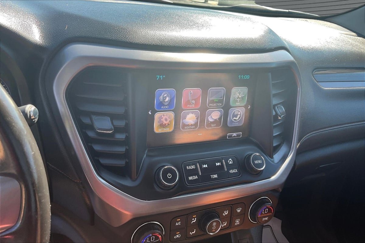 Used 2018 GMC Acadia SLT AWD/4WD image 14