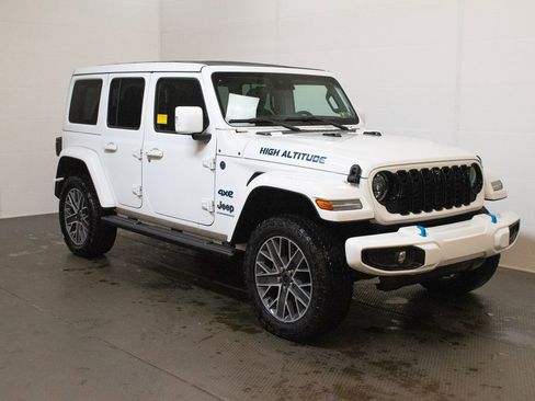Used 2024 Jeep Wrangler High Altitude image 1