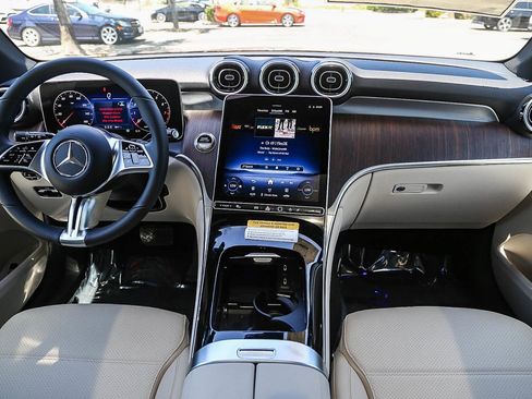 New 2026 Mercedes-Benz GLC 300 image 10