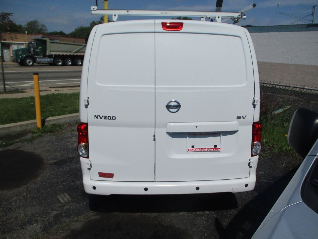 Used 2018 Nissan NV200 SV w/ Navigation Package FWD image 4