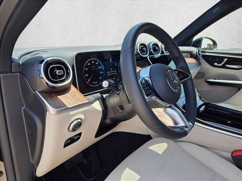 Certified 2026 Mercedes-Benz GLC 300 image 10