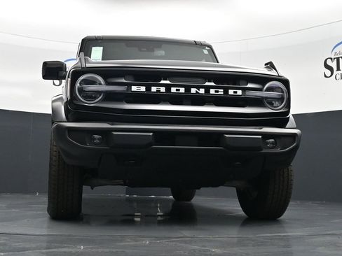 Used 2025 Ford Bronco Outer Banks image 18