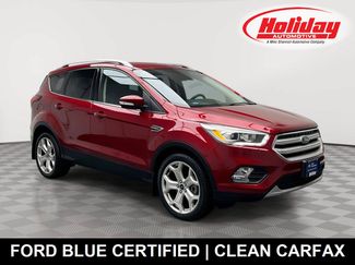 Used 2019 Ford Escape Titanium w/ U9j03 - Titanium Tow Package AWD/4WD video 1