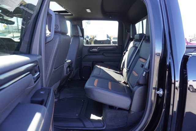 Used 2025 GMC Sierra 2500 AT4 w/ AT4 Premium Plus Package AWD/4WD image 23