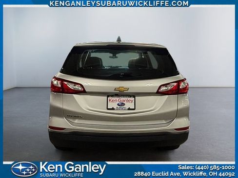Used 2021 Chevrolet Equinox LS FWD image 4