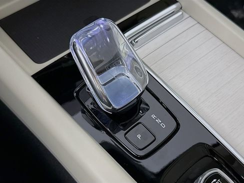 New 2026 Volvo XC60 T8 Ultra w/ Protection Package Premier image 16