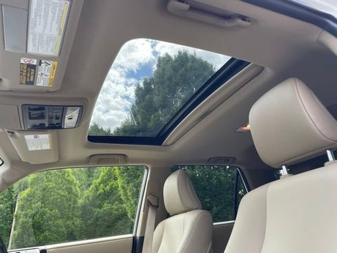 Used 2024 Toyota 4Runner SR5 Premium w/ Moonroof Package AWD/4WD image 23
