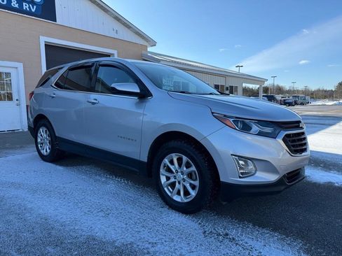 Used 2020 Chevrolet Equinox LT image 3