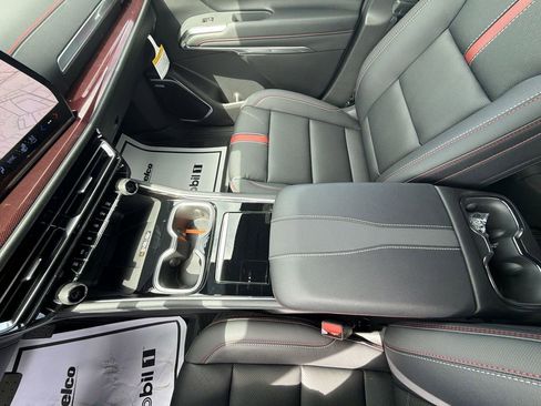 New 2026 Chevrolet Traverse RS image 27