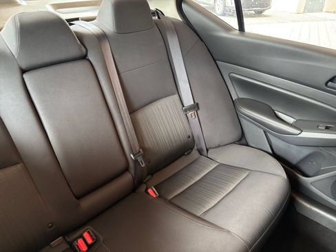 Used 2025 Nissan Altima 2.5 SV FWD image 27
