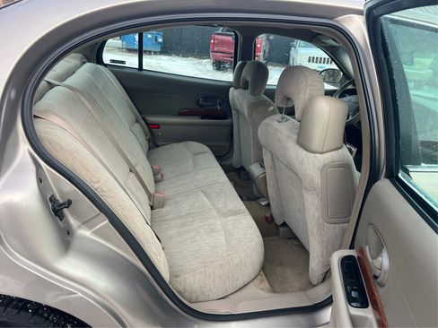 Used 2002 Buick Le Sabre Custom image 24