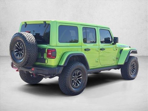 Used 2026 Jeep Wrangler Unlimited Rubicon AWD/4WD image 5