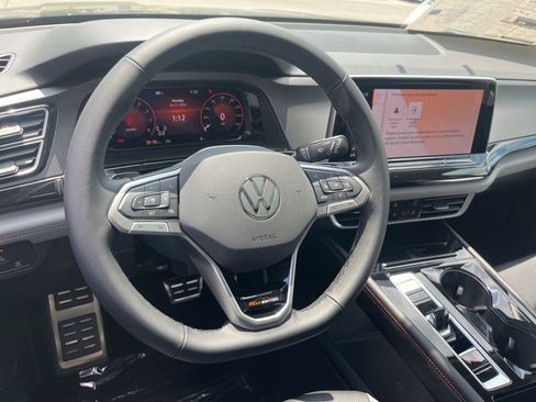 New 2026 Volkswagen Atlas Peak Edition AWD/4WD image 35