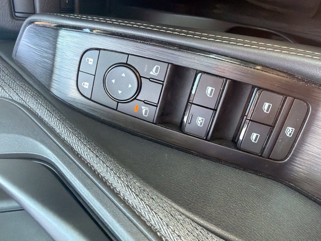 Used 2021 Nissan Rogue S FWD image 13