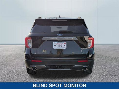 Certified 2023 Ford Explorer XLT w/ Equipment Group 202A image 4