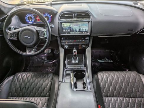 Used 2020 Jaguar F-PACE SVR AWD/4WD image 17