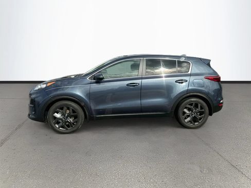 Certified 2022 Kia Sportage LX w/ LX FWD Value Edition Package image 4