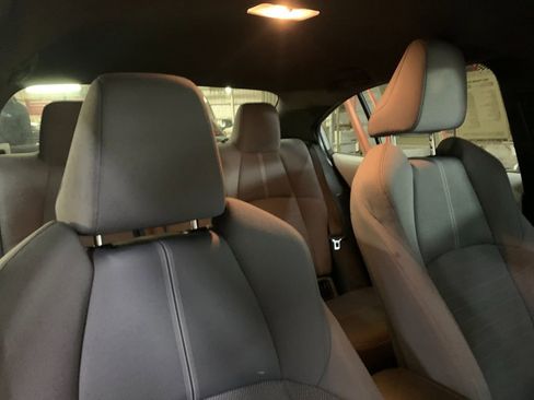 Used 2021 Toyota Corolla SE w/ Carpet Mat Package (TMS) image 18