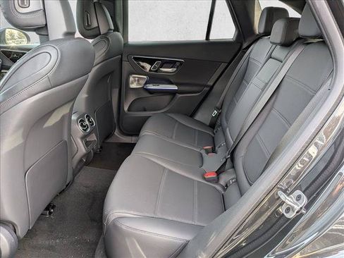 Used 2026 Mercedes-Benz GLC 300 4MATIC image 16