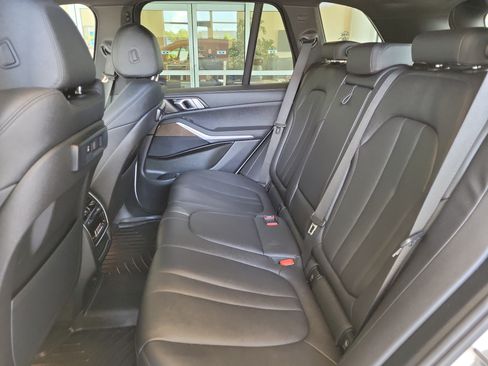 Used 2022 BMW X5 xDrive40i w/ Premium Package AWD/4WD image 16