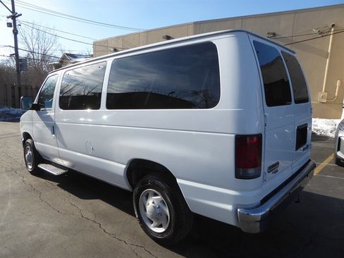Used 2009 Ford E-350 and Econoline 350 XL image 5