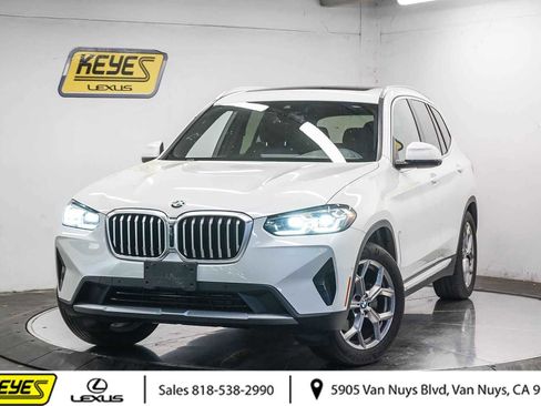 Used 2023 BMW X3 xDrive30i w/ Convenience Package w/ZPA image 1